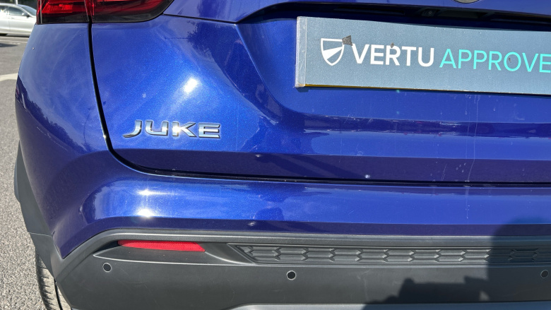 Nissan Juke 1.0 DiG-T N-Connecta 5dr Petrol Hatchback